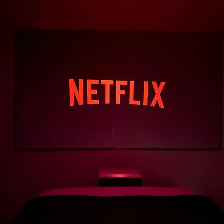 Le Cupidon, Cocon Prive Avec Spa, Sauna, Cinema Netflix Et Jardin Prive