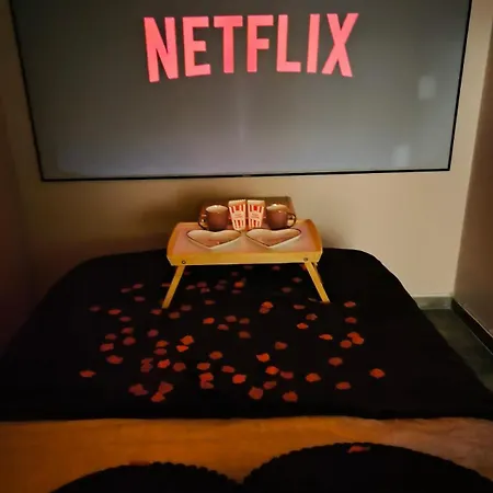 Appartement Le Cupidon, Cocon Prive Avec Spa, Sauna, Cinema Netflix, Clim Et Jardin Prive